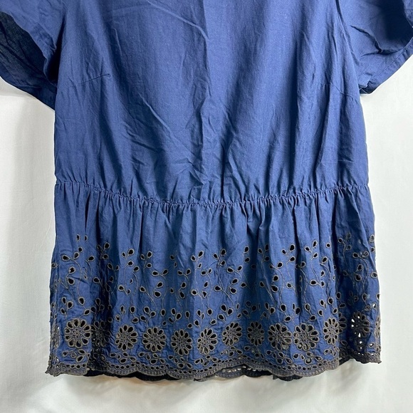 Lane Bryant Women’s Plus Sz 18 Blue Floral Eyelet Round Neck Short Sleeve Top - Picture 3 of 8
